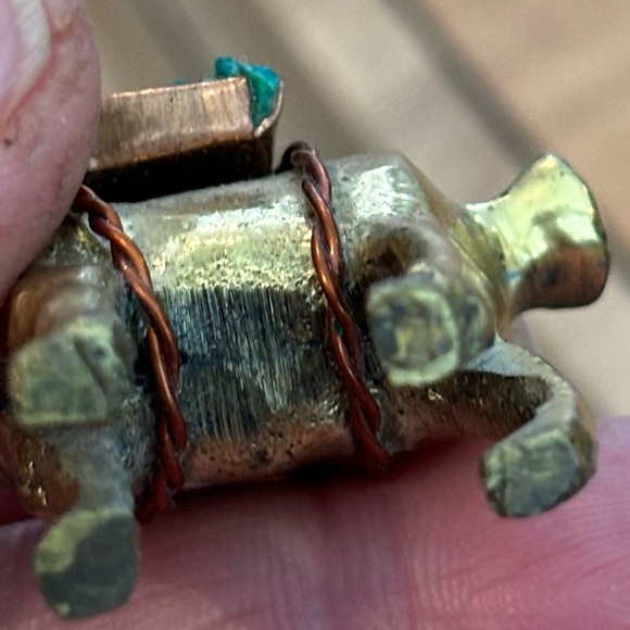 Vintage Brass Pack Llama Saddle Bags Filled W/Stones Small Figurine(one missing) - Picture 4 of 5